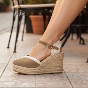Sandalia Aura Camel